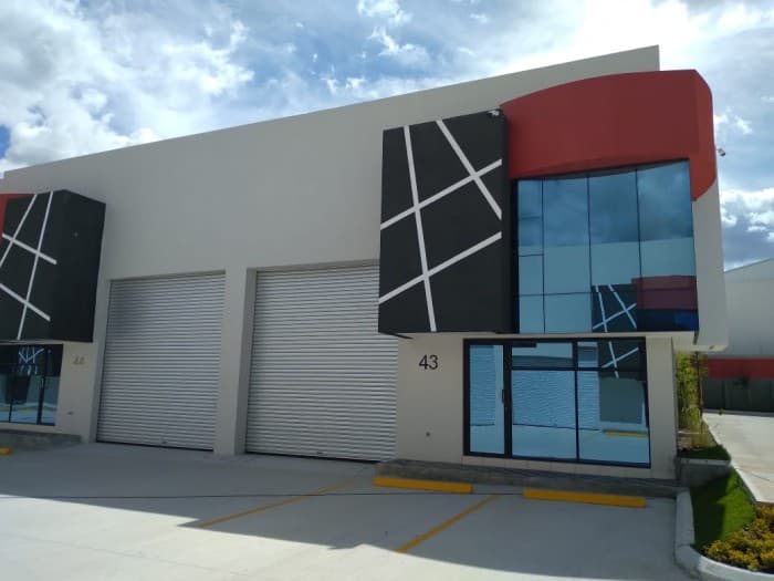 CITYMAX-XELA RENTA OFIBODEGA NUEVA 252.58m2  en Xela - foto 1