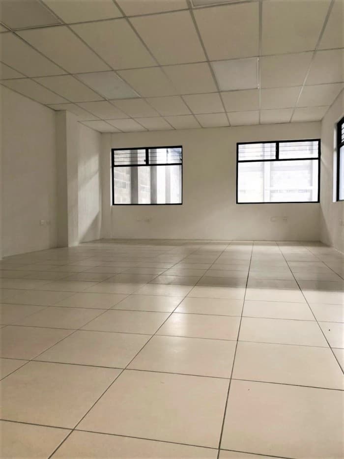 Ofibodega en Construcción en Xela, Fase III - foto 4