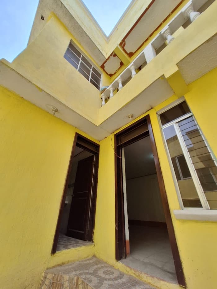 En Venta de casa grande en Xela Quetzaltenango - foto 3