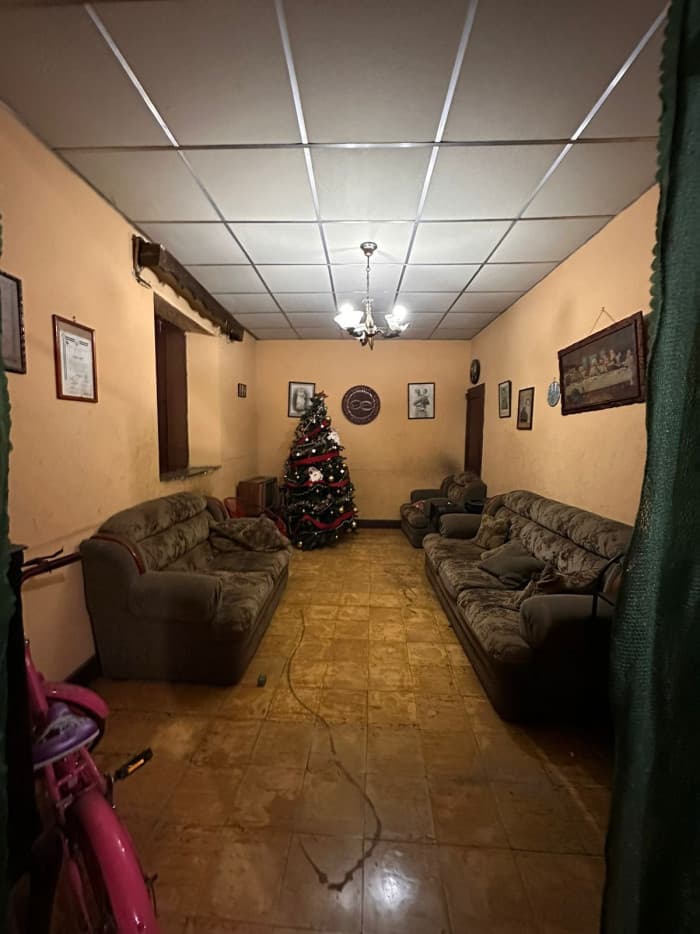 Casa de un Nivel en Venta en el Centro de Retalhuleu - foto 2