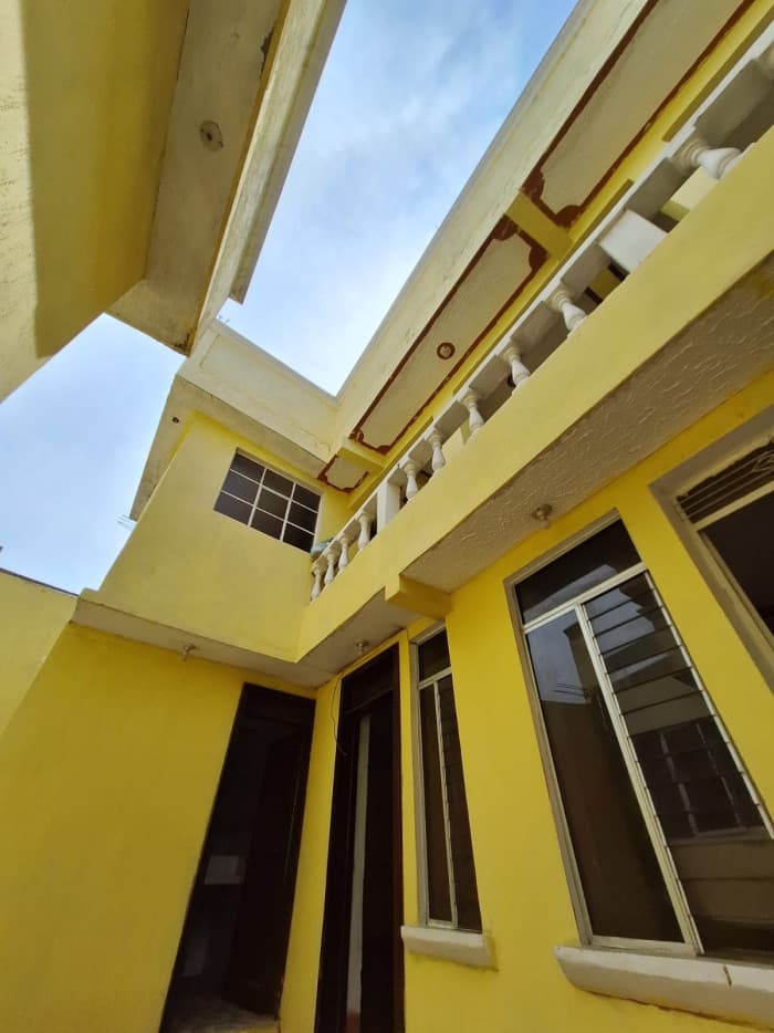 En Venta de casa grande en Xela Quetzaltenango - foto 4