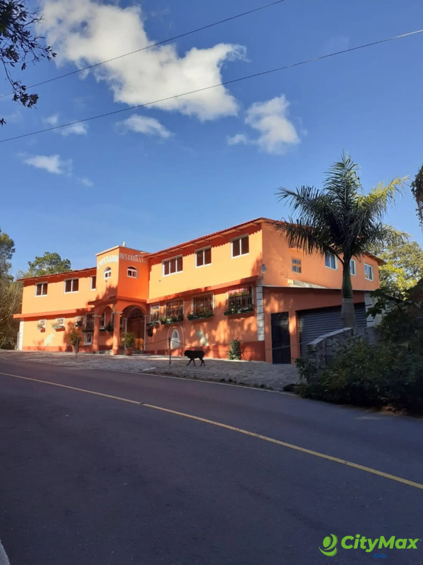Edificio-Hotel en Venta en San Andrés Semetabaj - foto 27