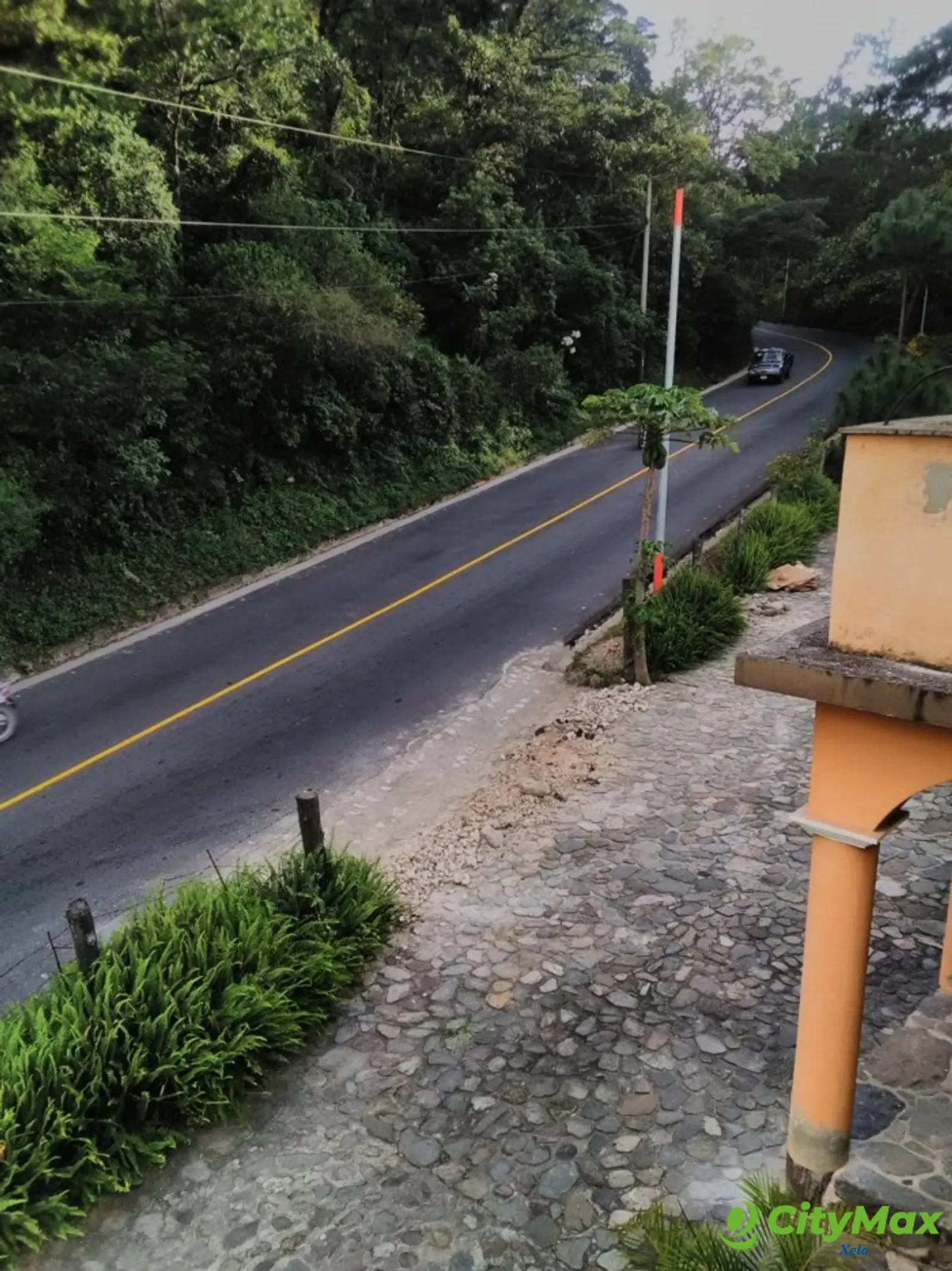 Edificio-Hotel en Venta en San Andrés Semetabaj - foto 10